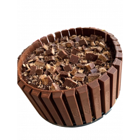 Kitkat chocolate birthday cake