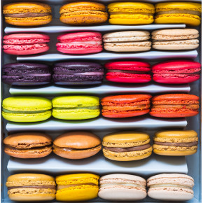 Box 12 macarons